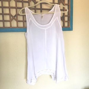 3/$15✨ White Flowy Boho Rayon Tank Top, Size small